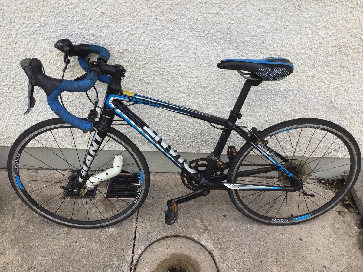 Youths racing bike - Image 2