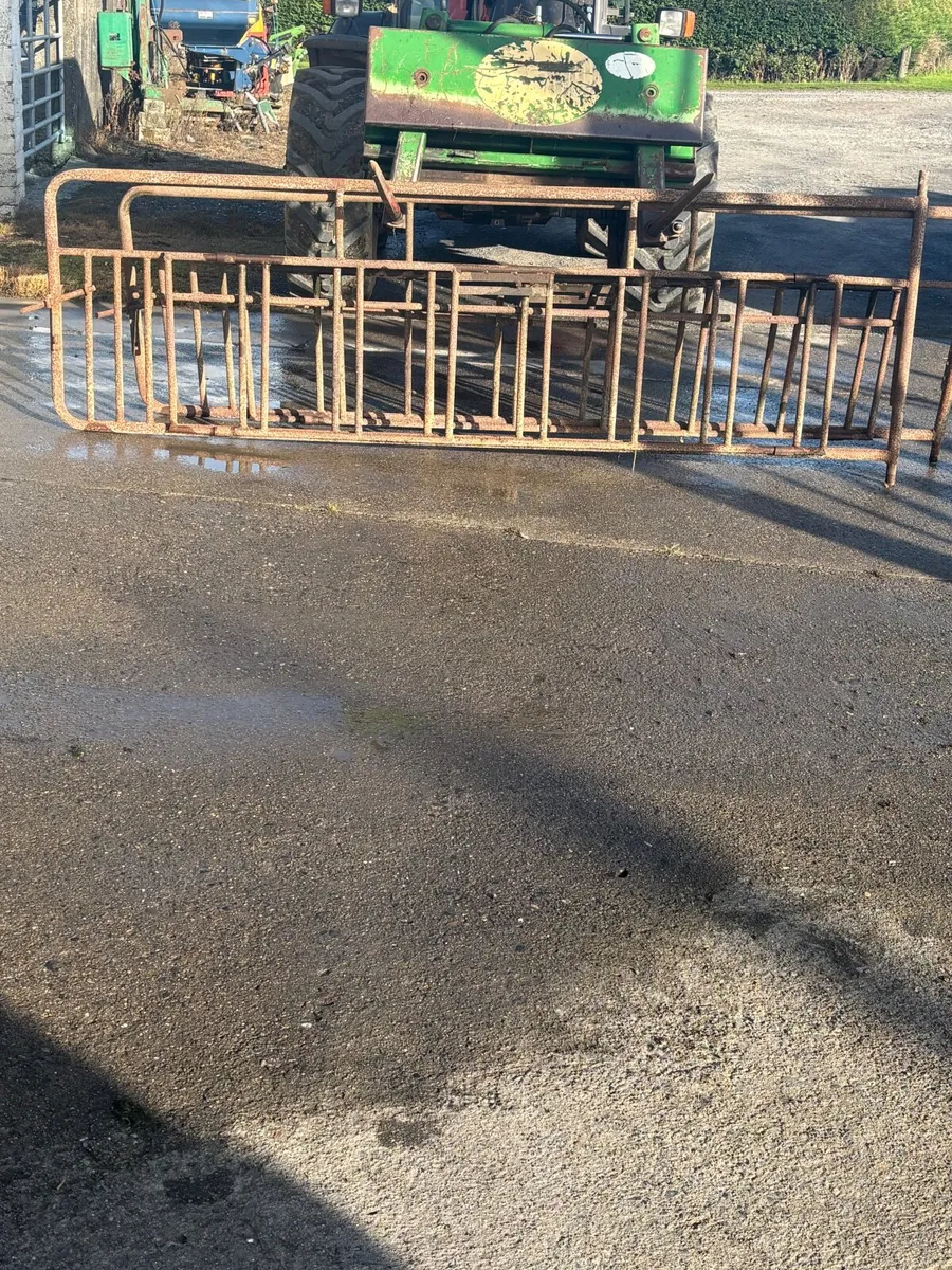 Sheep creep gates - Image 4