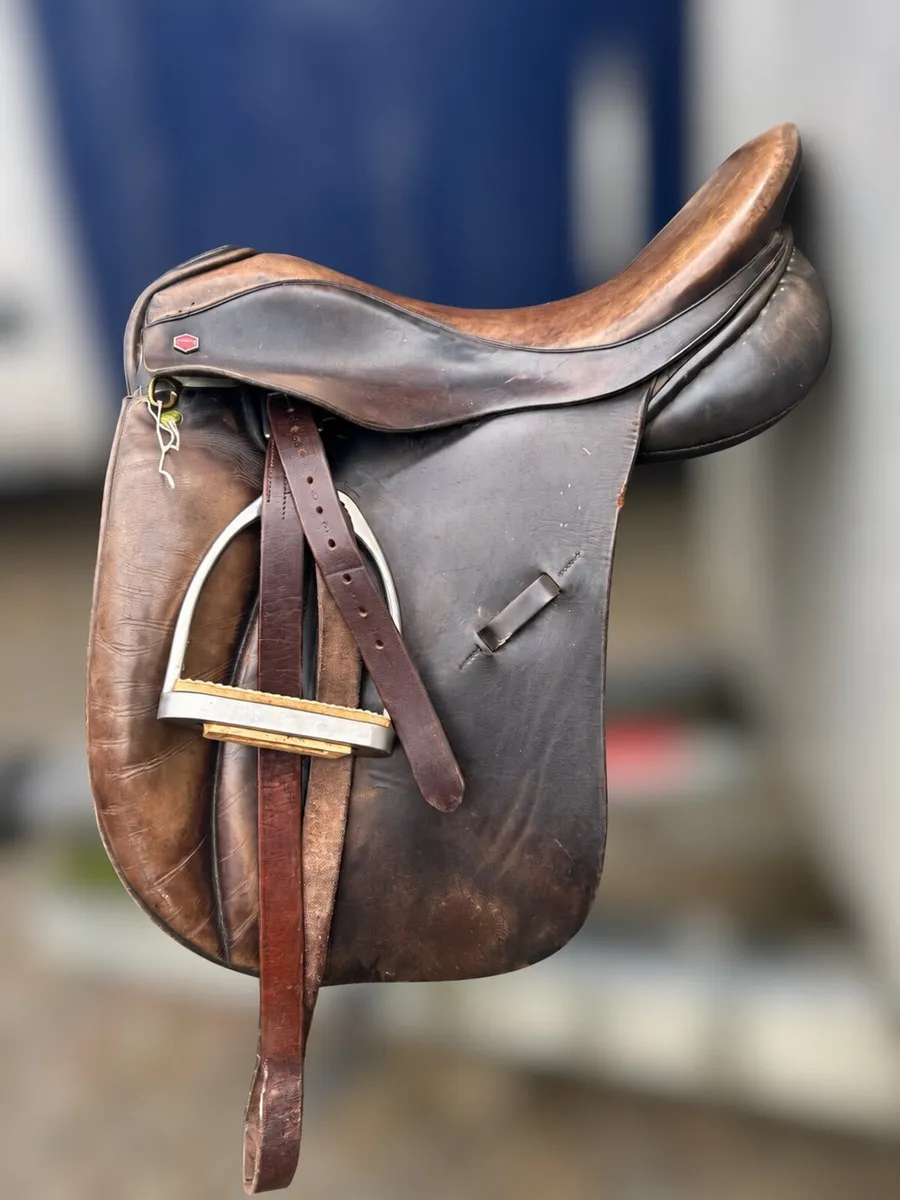 Working hunter / showing saddle - Image 1