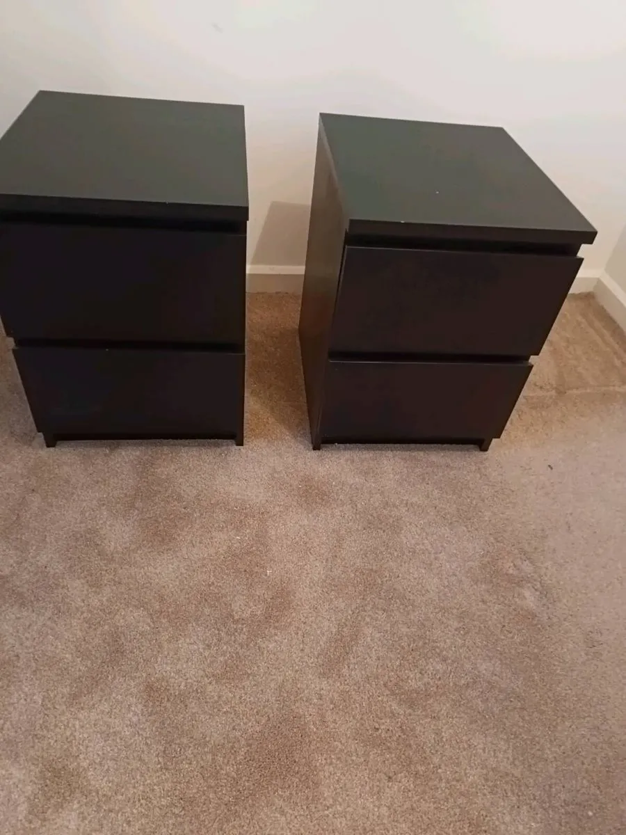 Side lockers - Image 3