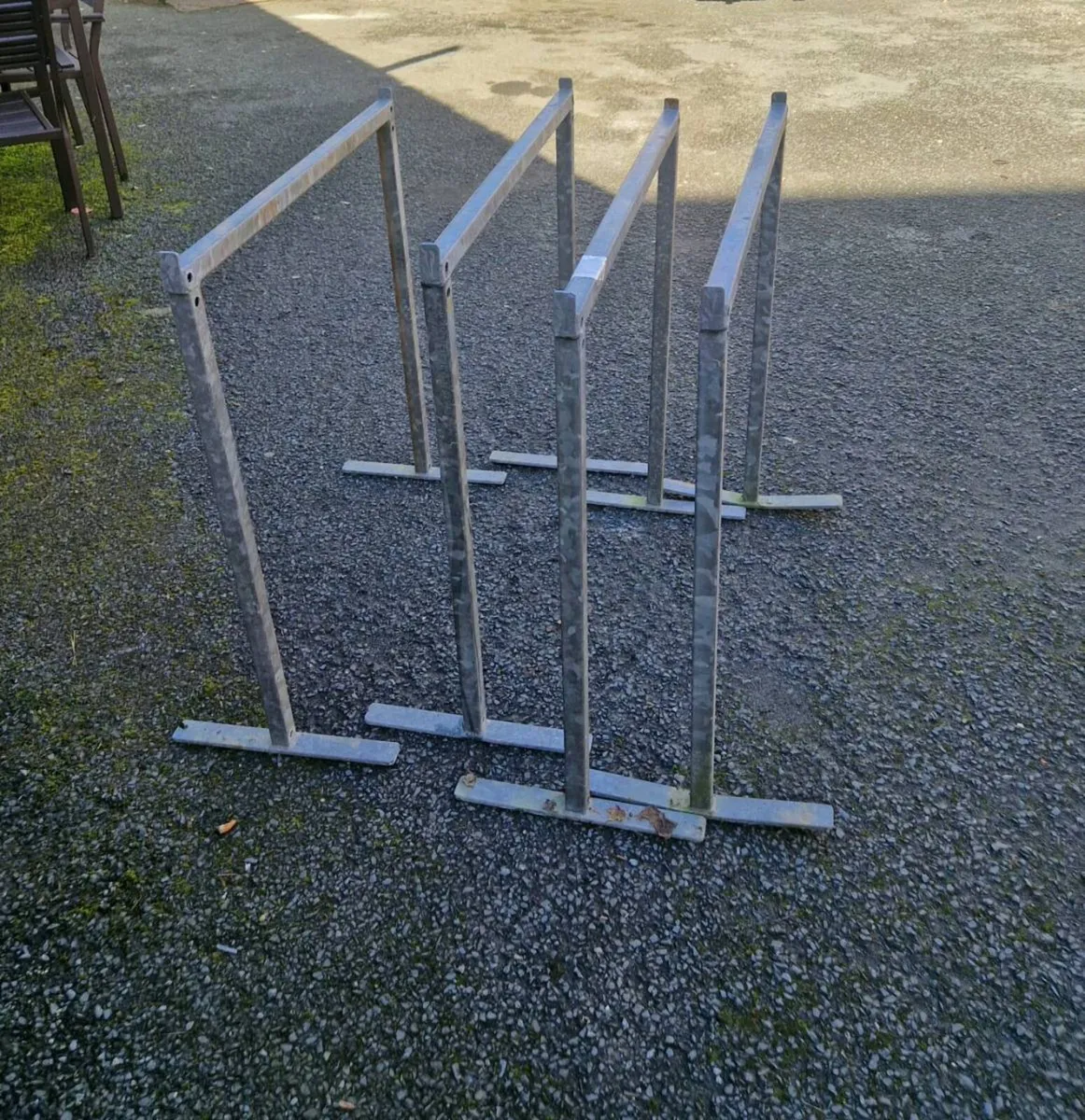 X4 Galvanised band stands