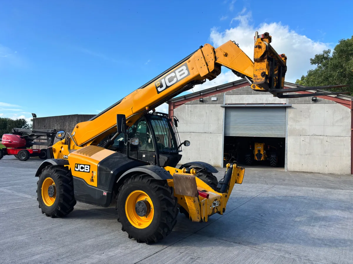 2019 JCB 540-140  (Joystick Control) - Image 4
