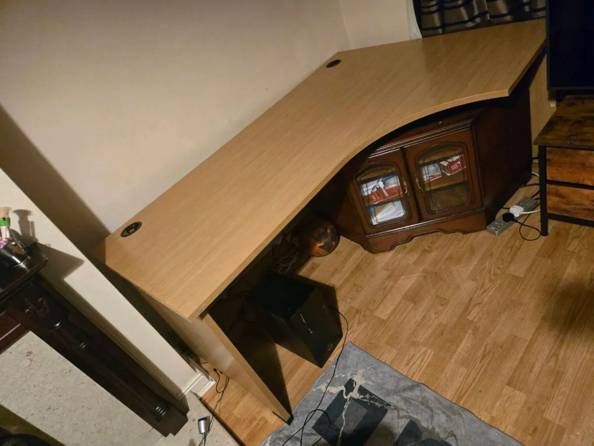 Big desk for free 1 - Image 2