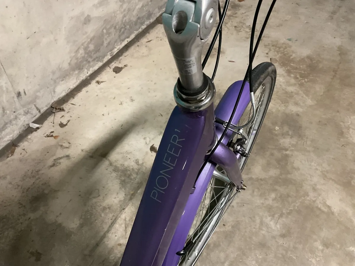 Raleigh pioneer Ladies Hybrid Bike - Image 2