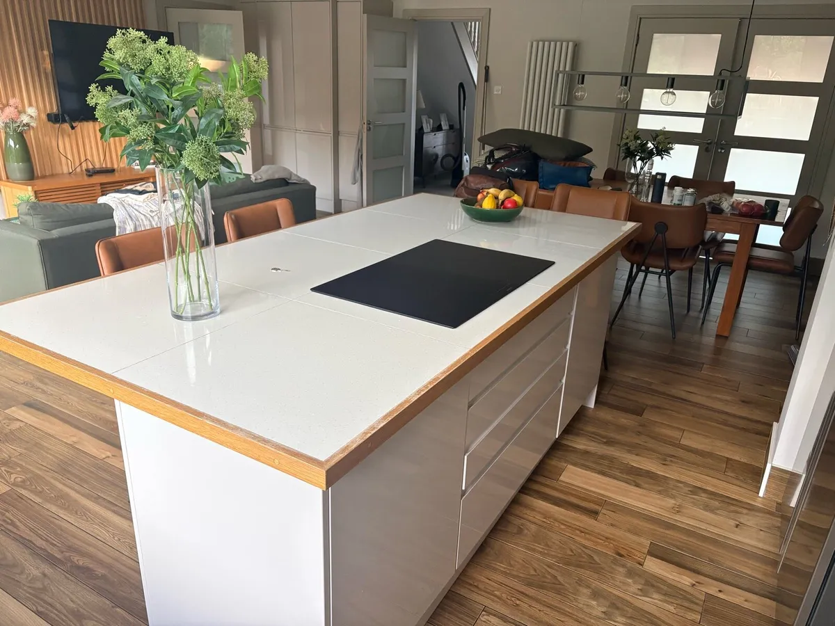 Fitted Kitchen Including Appliances - Image 3