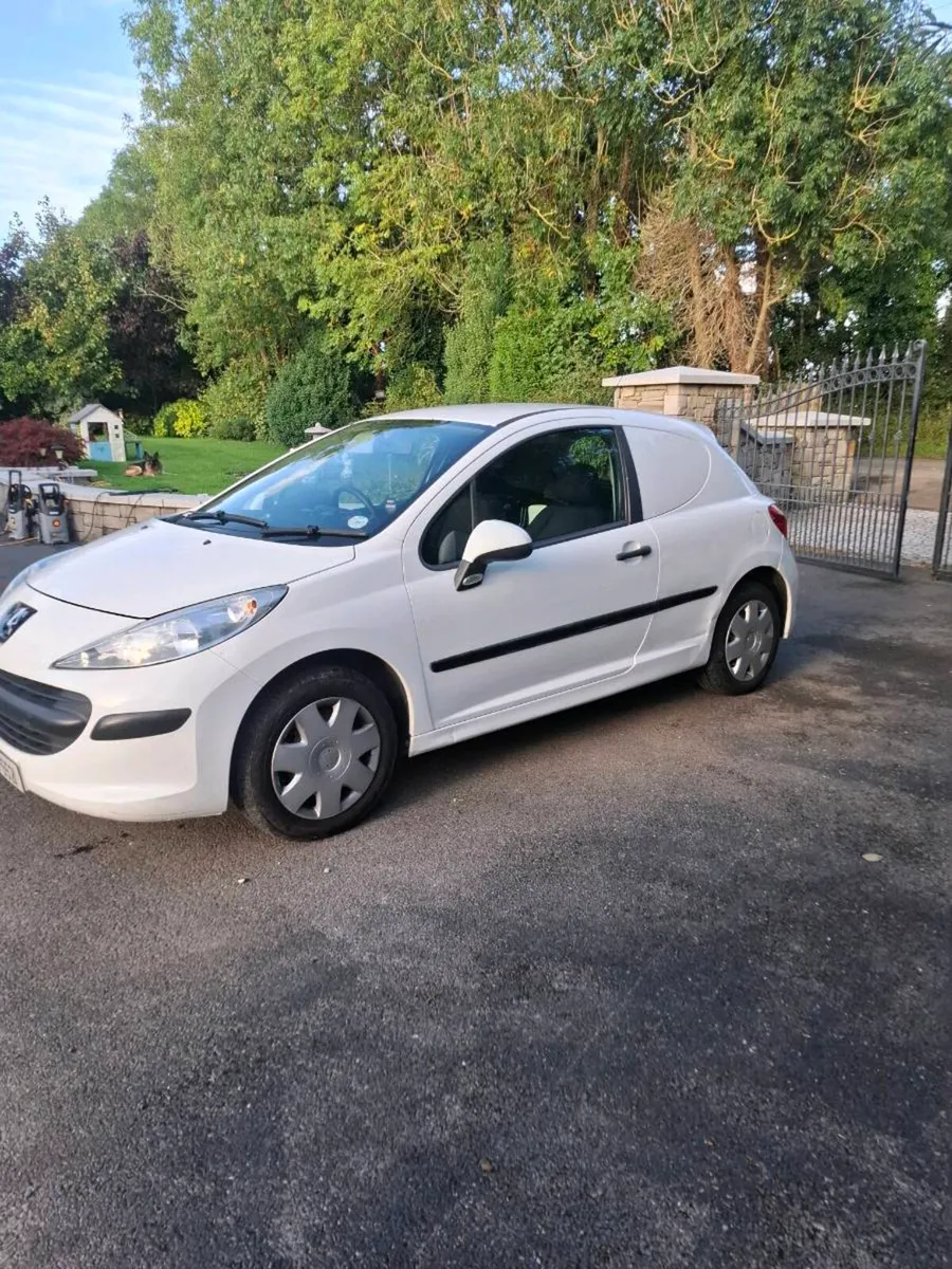 Clean 2008 Peugeot 207 Van - Image 1