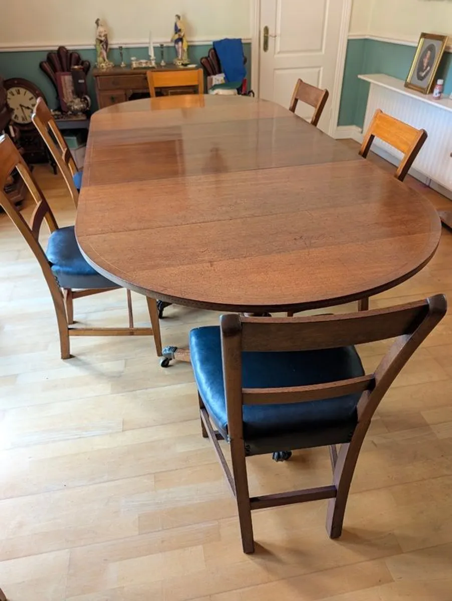dining suite - Image 1
