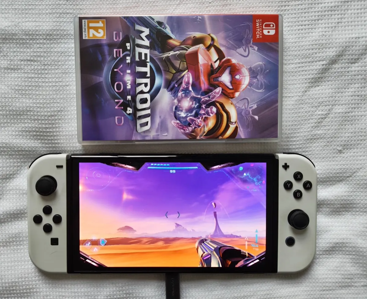 Nintendo Switch OLED and Metroid Prime 4 - Image 4