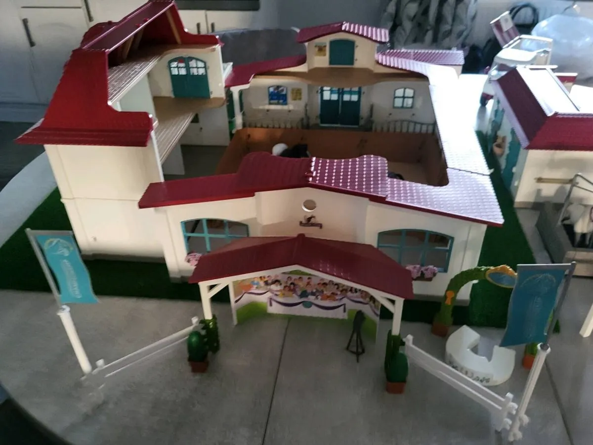 Toys - Image 3