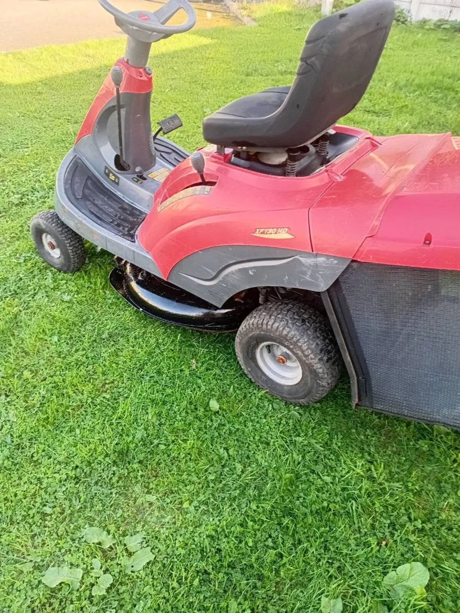 Ride on lawnmower - Image 2