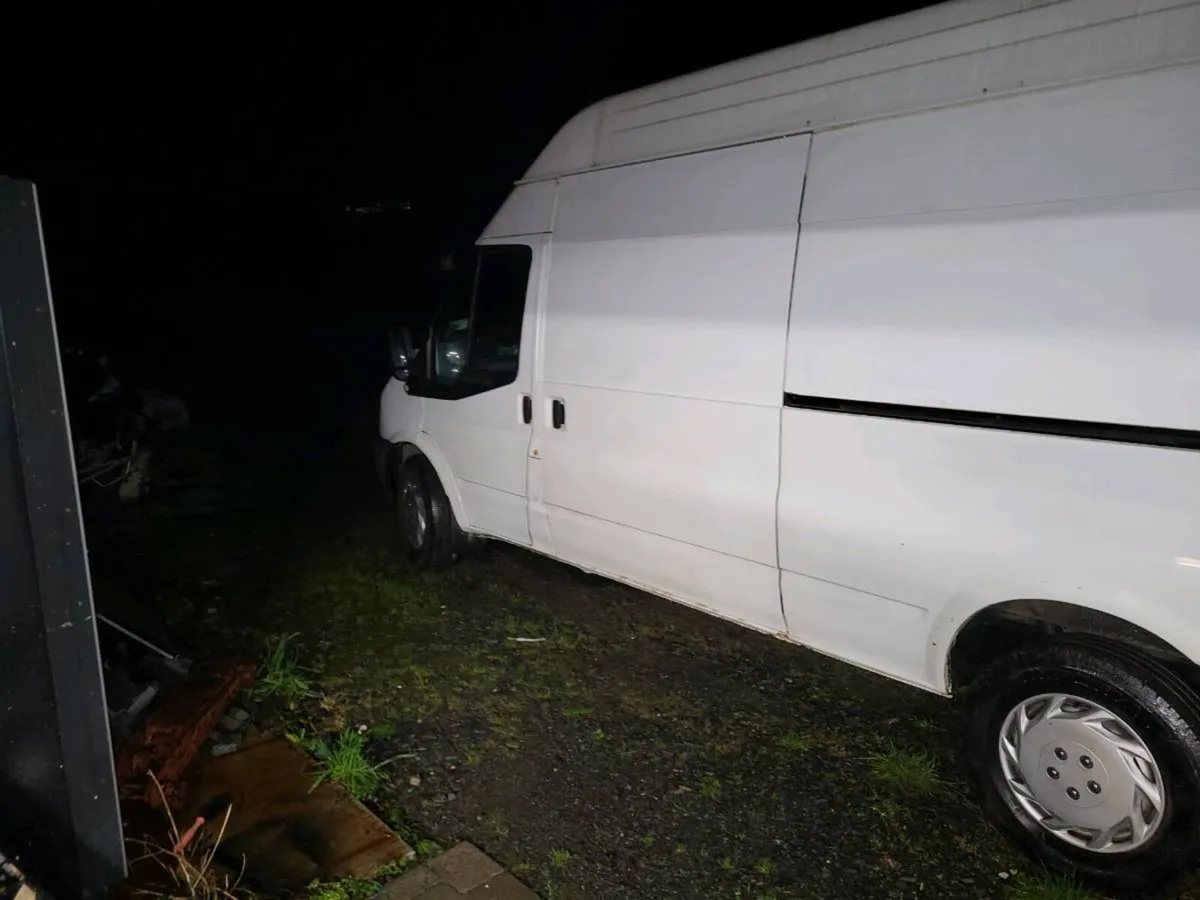 131 Ford transit 2.2lt bwd needs work - Image 3