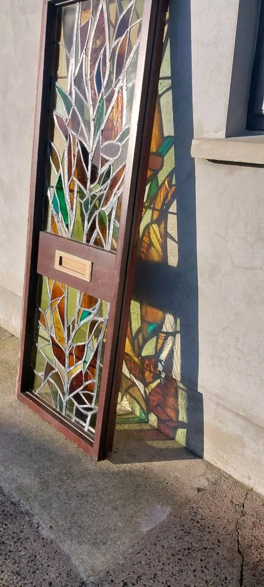 Stain glass window in mahogany frame - Image 1