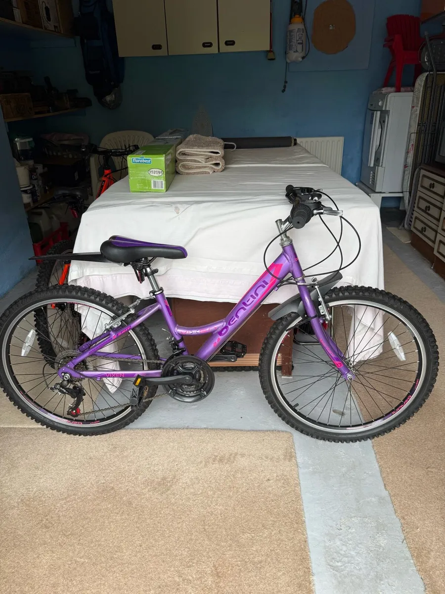 Girls bike - Image 1