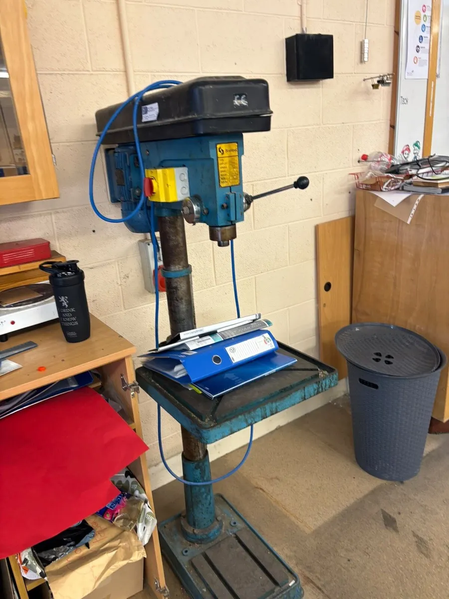 Ex school floor standing pillar drills - Image 1
