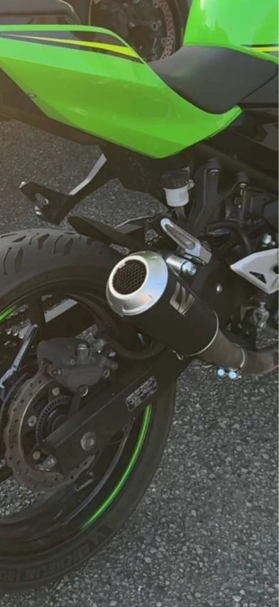 Kawasaki Ninja 400 - Image 3