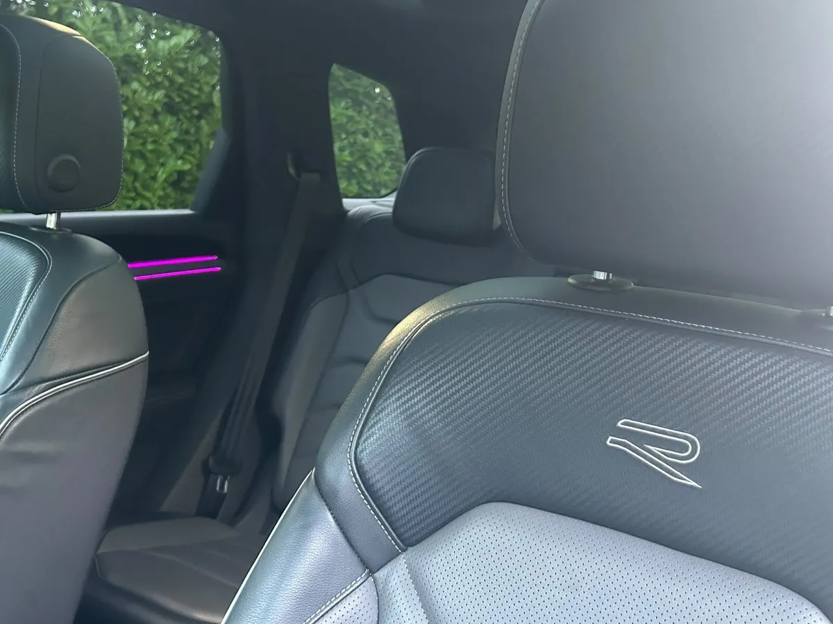 VW TOUAREG CREW CAB - Image 3