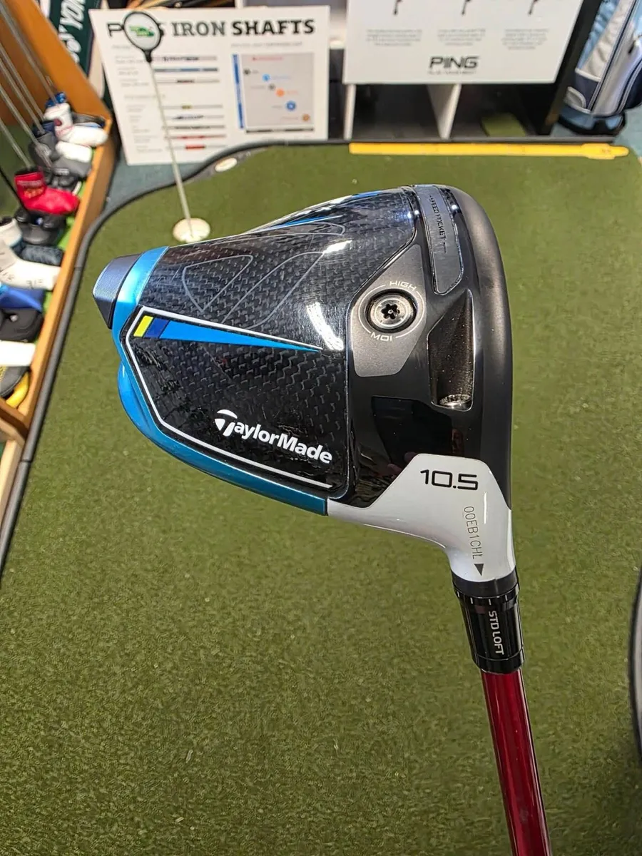 Taylormade Sim2 Max Driver - Image 2