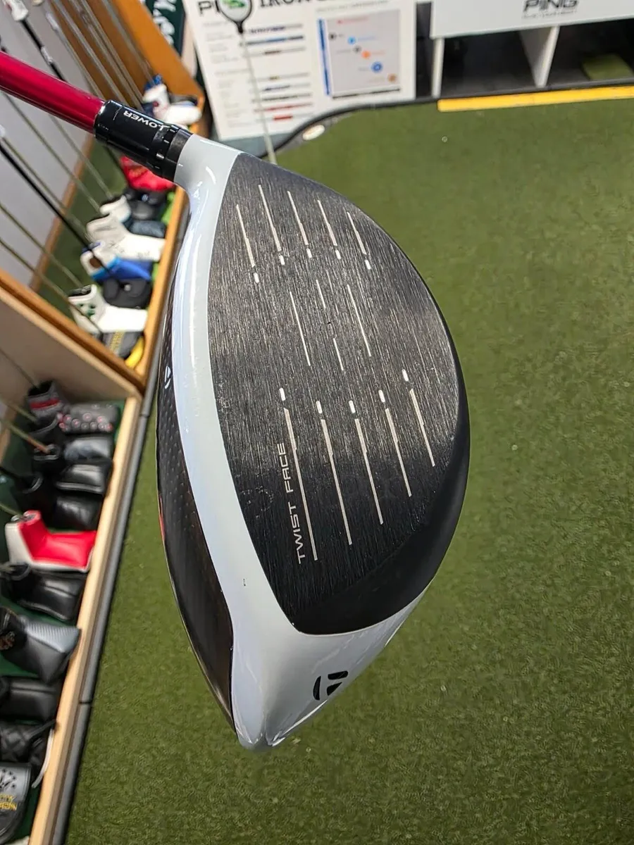 Taylormade Sim2 Max Driver - Image 4