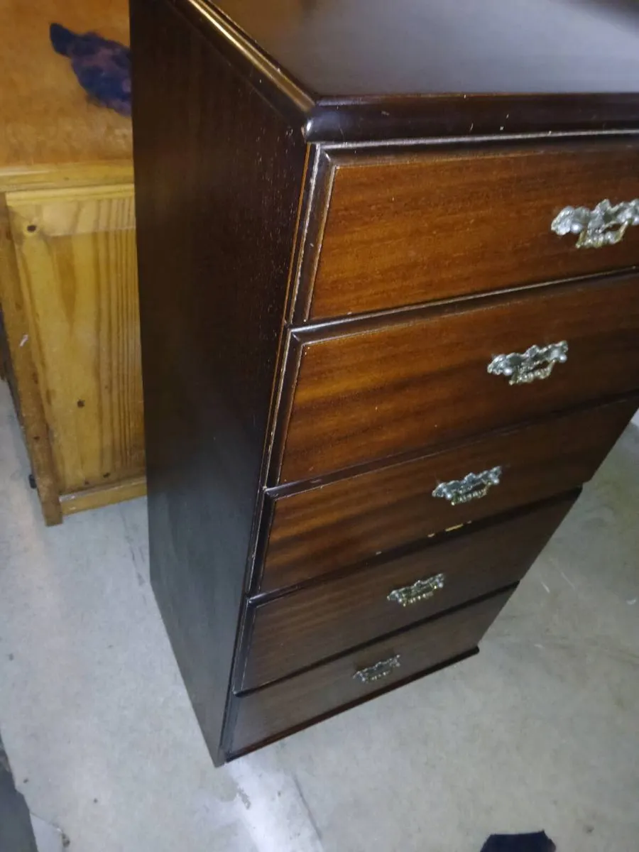 Vintage chest of drawers - Image 1