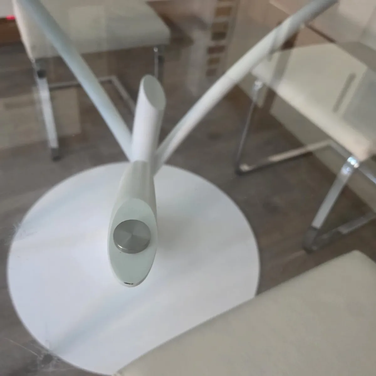 Dinning Table - Image 2