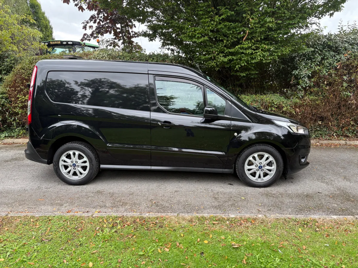 Ford Transit Connect Limited (Finance available) - Image 4
