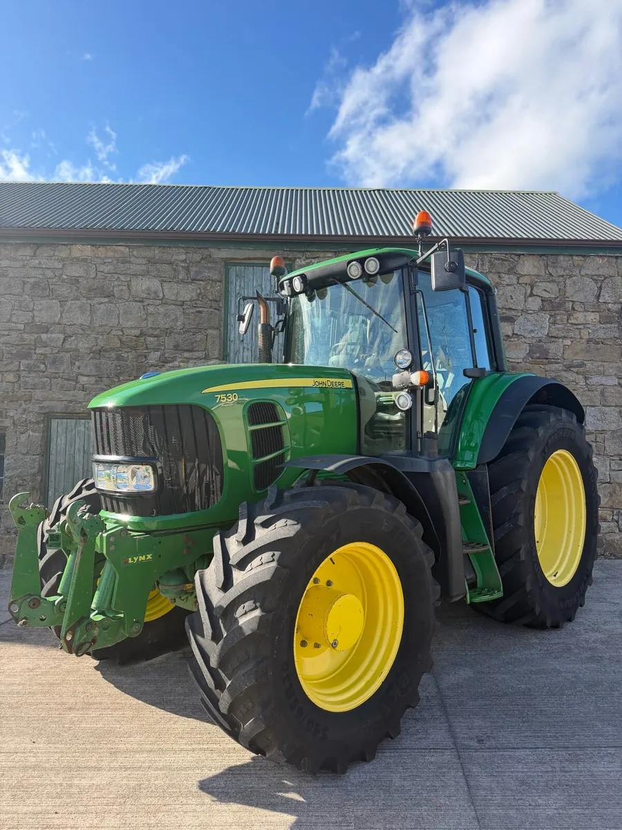 John Deere 7530 - Image 1
