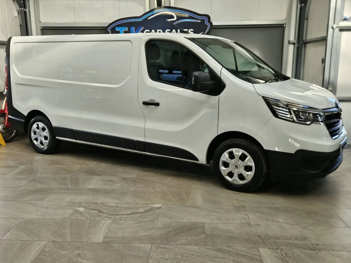 231 RENAULT TRAFIC 2.0 DIESEL 135 BHP LL30 - Image 1