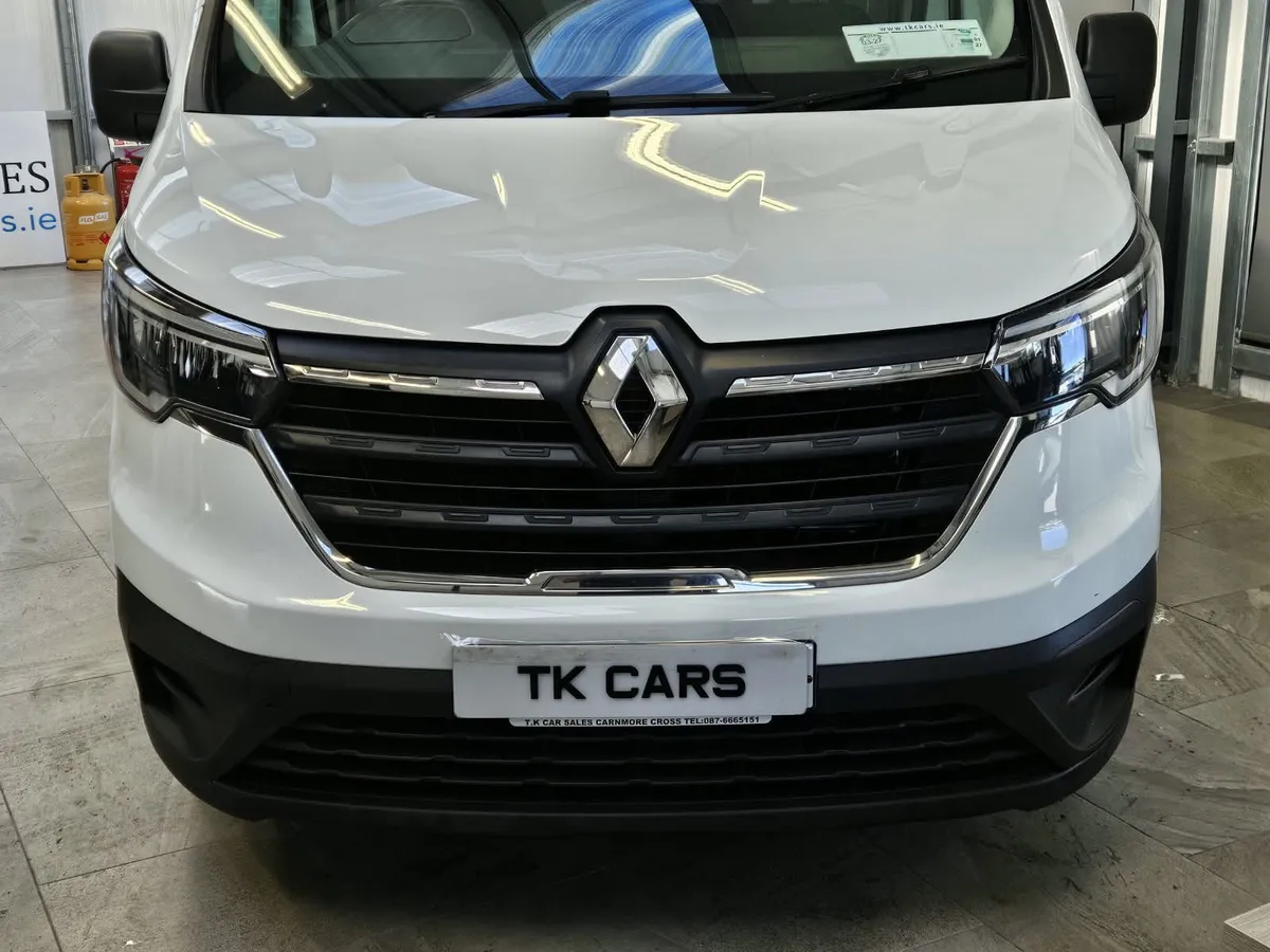 231 RENAULT TRAFIC 2.0 DIESEL 135 BHP LL30 - Image 4
