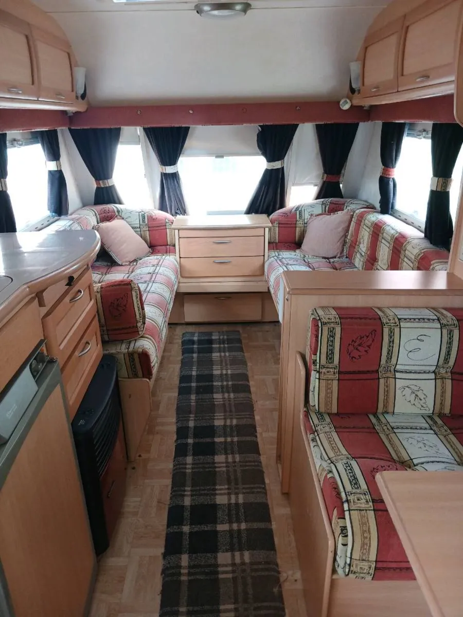 Compass 4 berth caravan - Image 3
