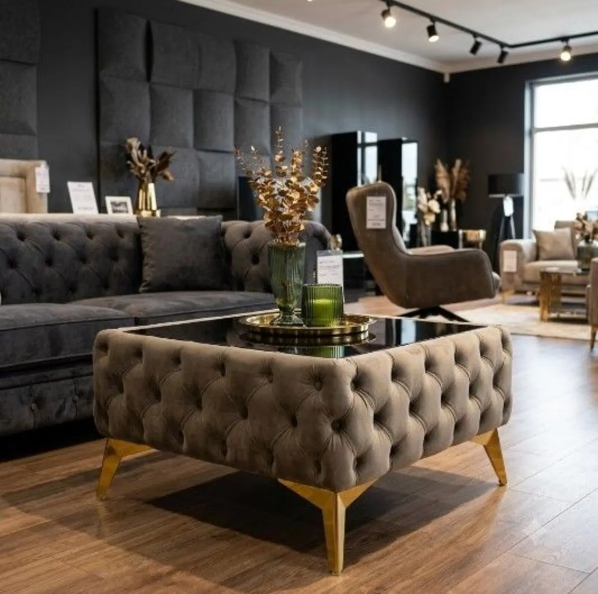 Luxury Velvet Chesterfield Coffee Table (63x63cm) - Image 1