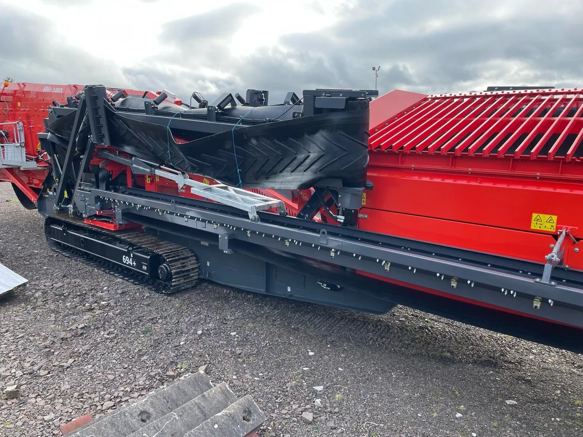 Terex Finlay 694+ Triple Deck Screening Plant - Image 3