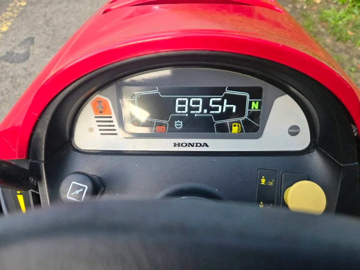 2021 honda 2417 ride on - Image 4