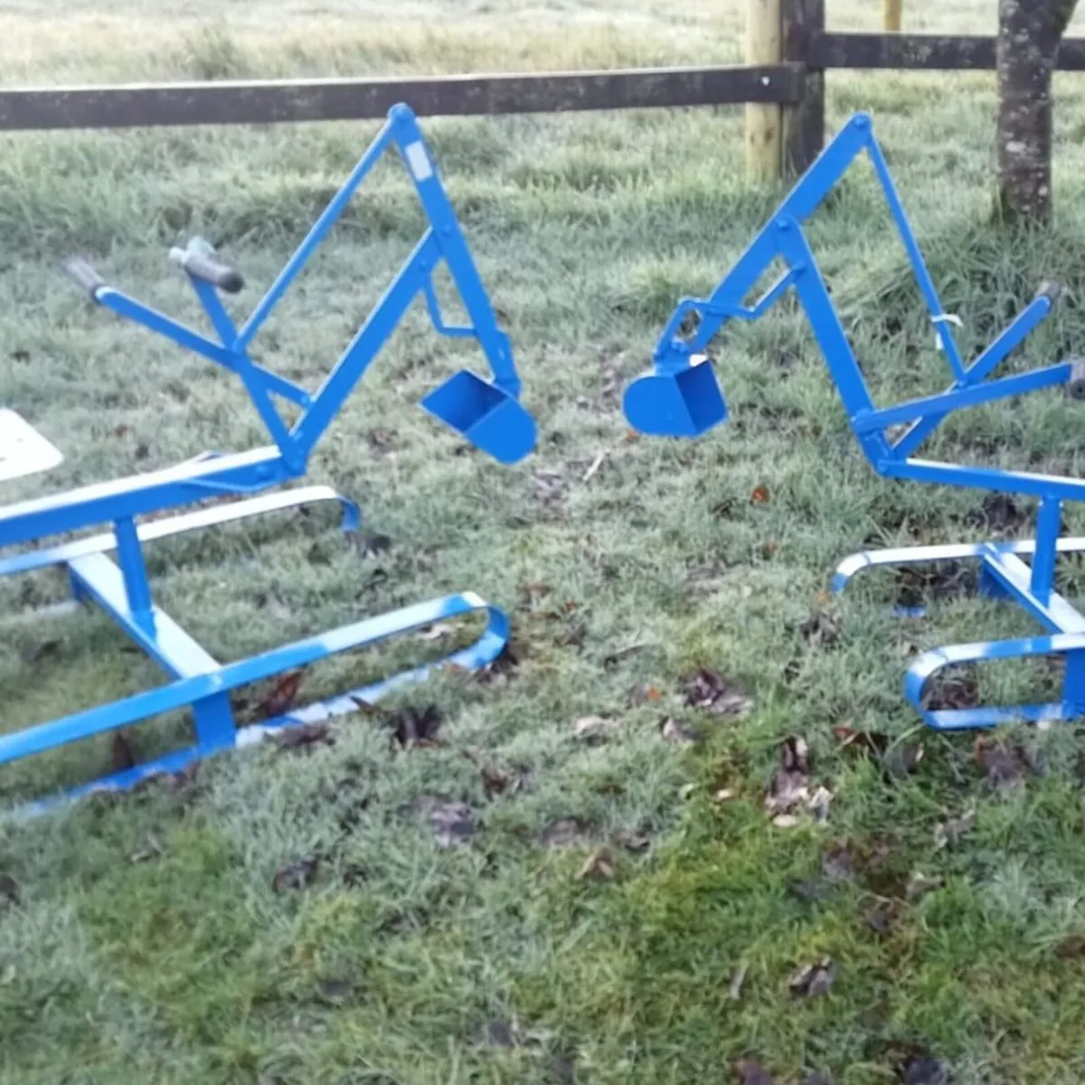Steel toy Diggers and attachments - Image 4