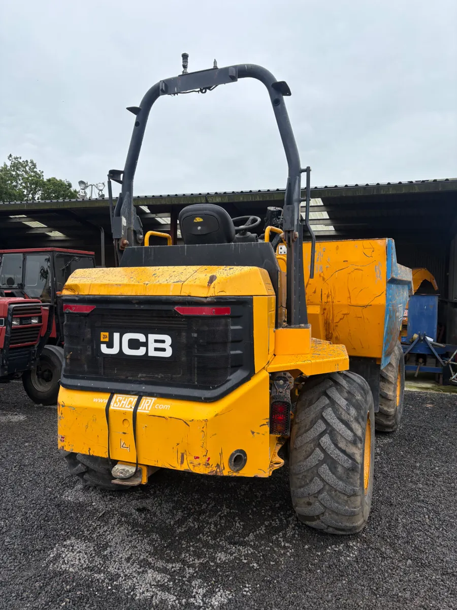 JCB  9Ton Dumper - Image 1