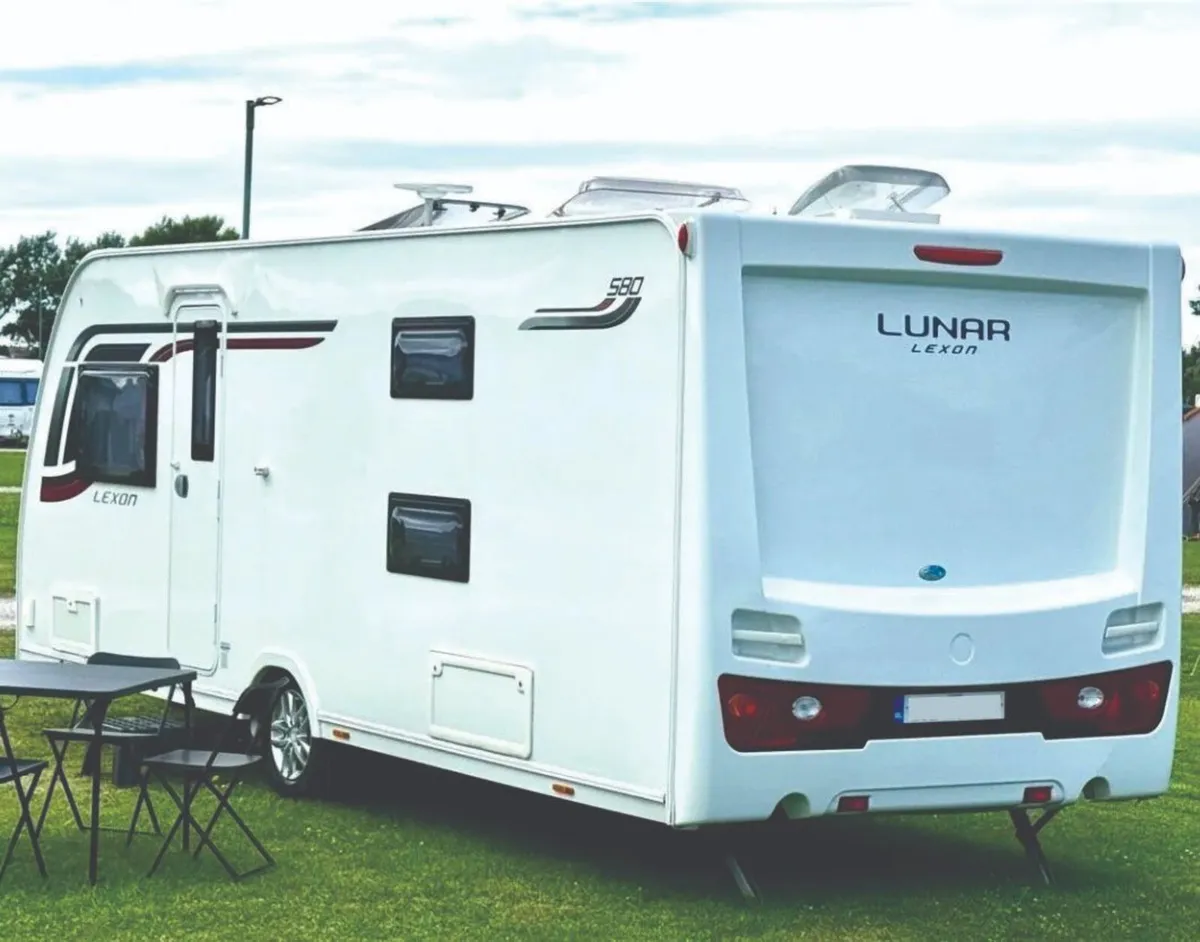 2017  -   LUNAR LEXON 580  -   5/6 BERTH - Image 1
