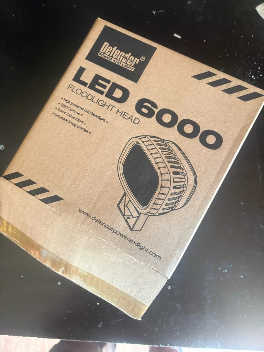 Defender 6000 LED Light 110v - Image 3