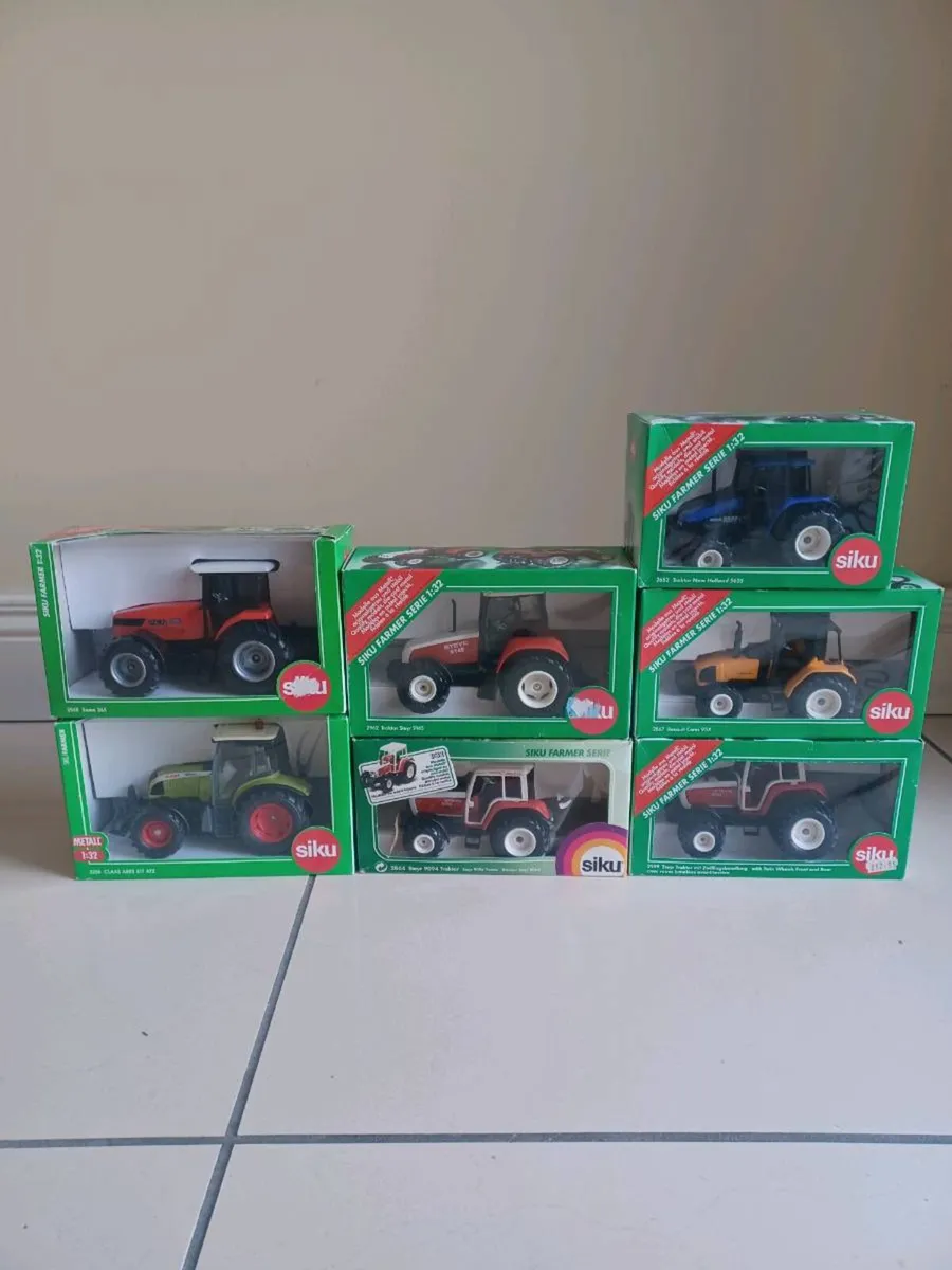 Model tractors
Britains Siku Ford New Holland - Image 2