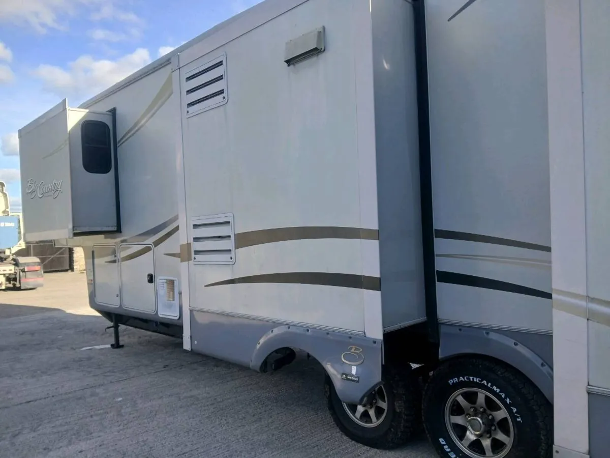 American rv fifth wheel caravan - Image 4