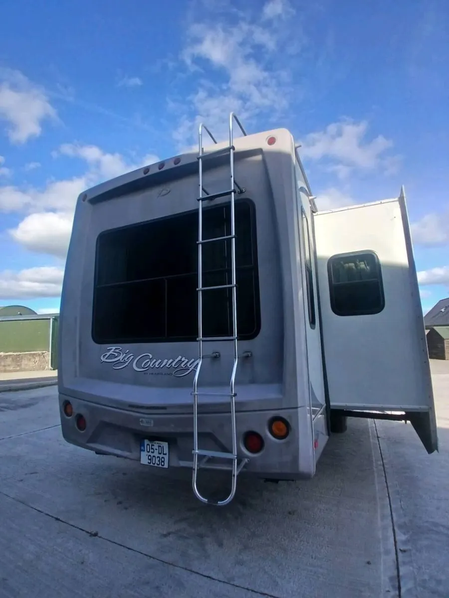 American rv fifth wheel caravan - Image 3
