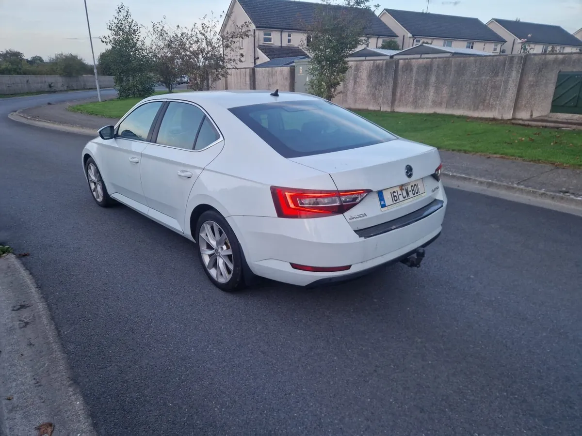 2016 Skoda superb - Image 4