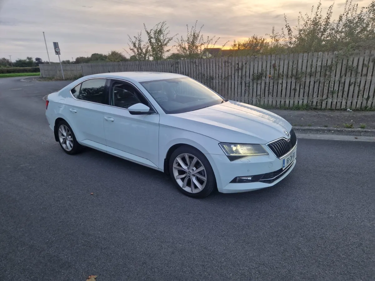 2016 Skoda superb - Image 1