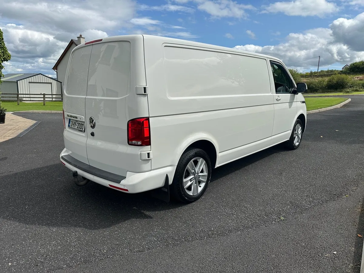 Volkswagen Transporter T6.1  Highline - Image 2