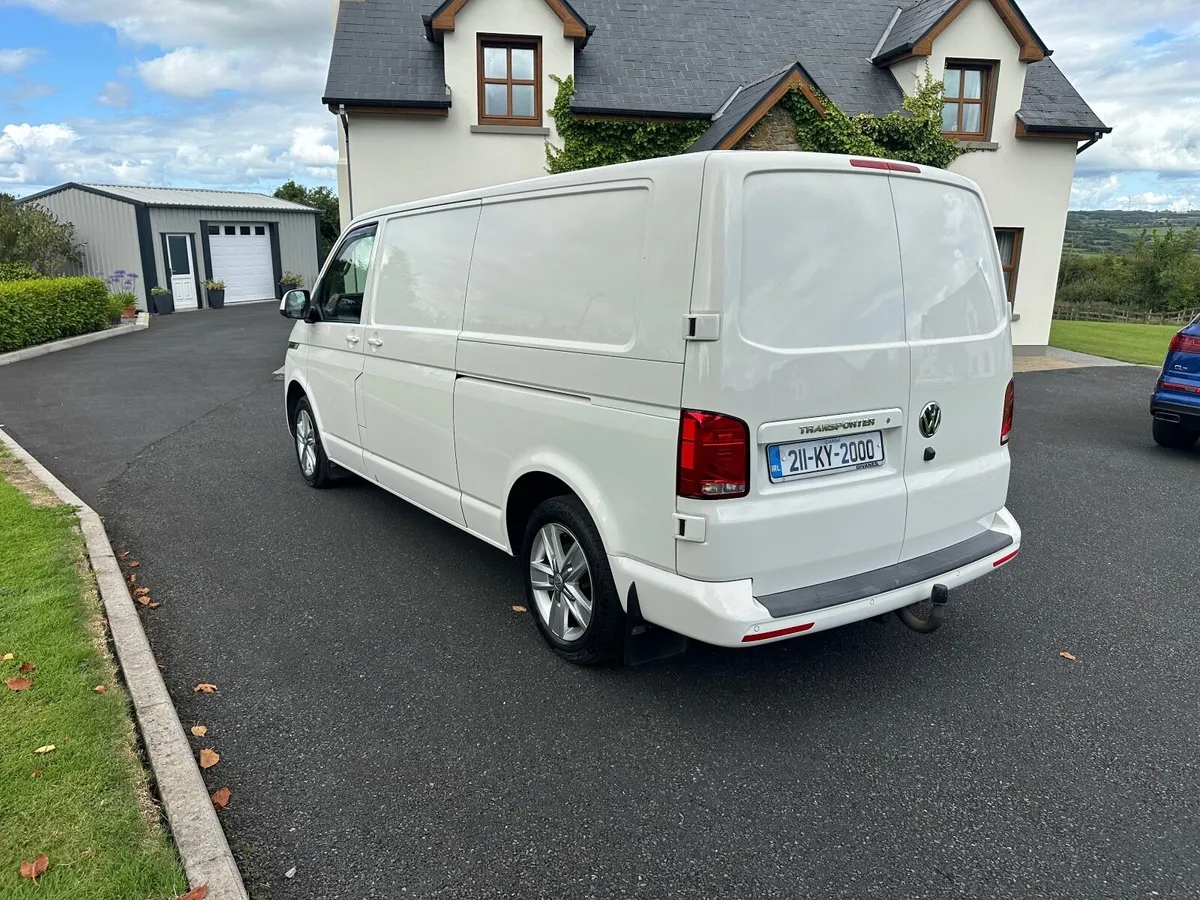 Volkswagen Transporter T6.1  Highline - Image 3