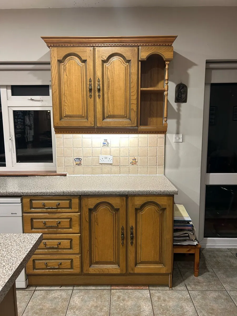Kitchen (Elm&Chesnut Doors) Excellent condition - Image 1
