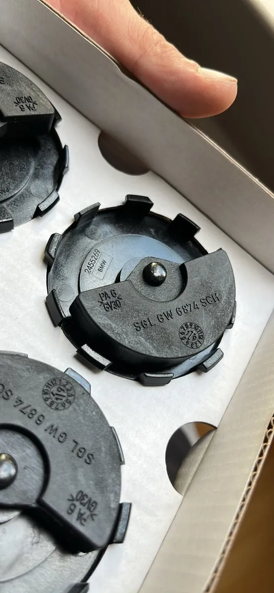 BMW Floating Wheel Caps- Free Post - Image 4