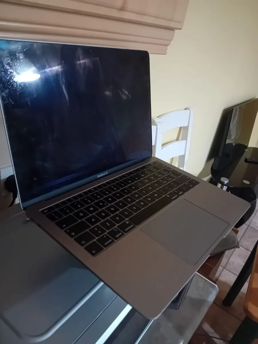 APPLE MACBOOK AIR 2018 RETINA 13,3 - Image 4