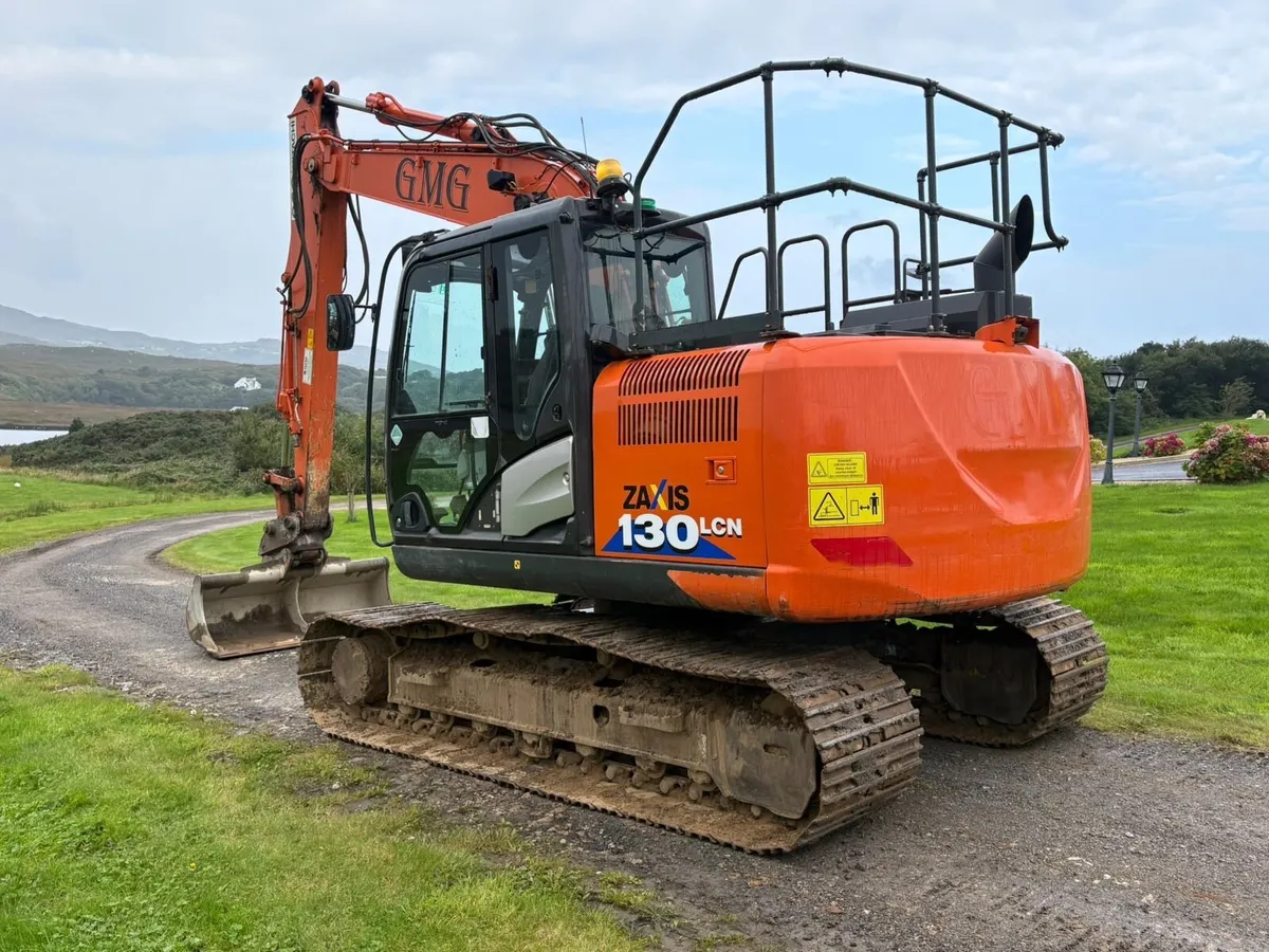 2018 Hitachi 130-56 - Image 1