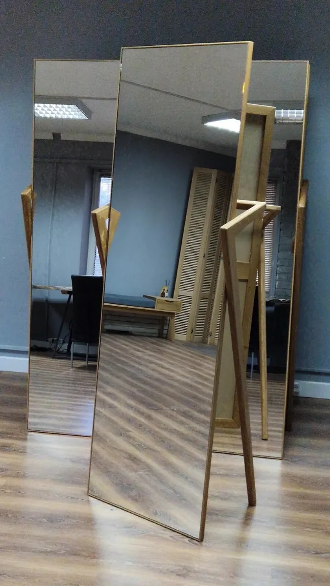 SOLID OAK FULL-LENGTH FLOOR MIRROR - Image 1