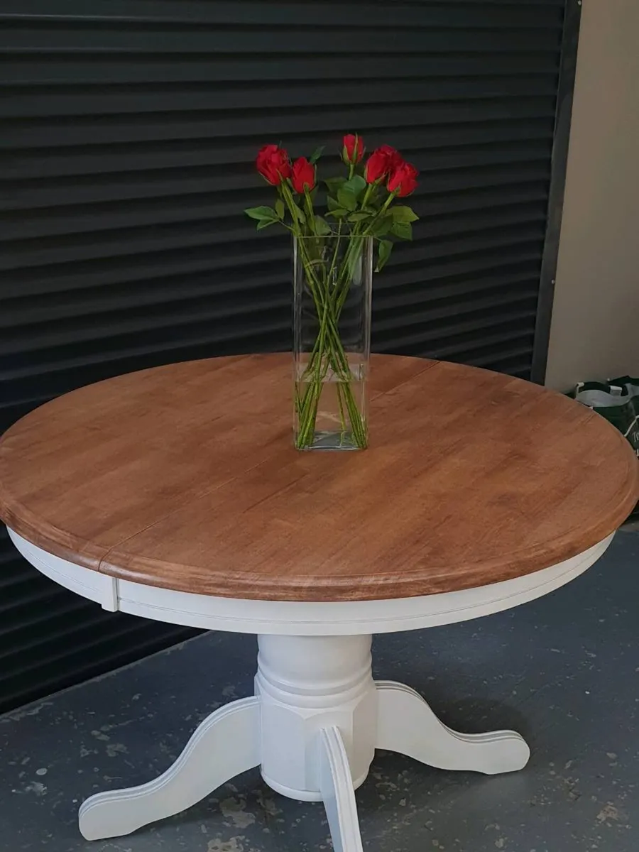 6 seater extendable oak dining - Image 2