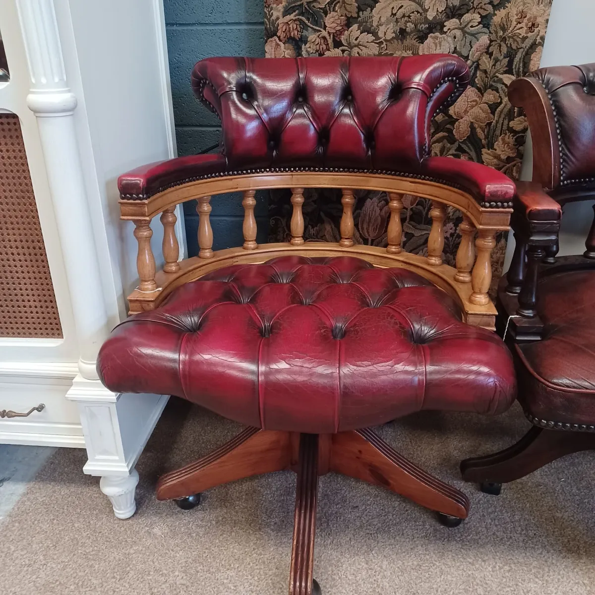Captain's chairs - Image 3